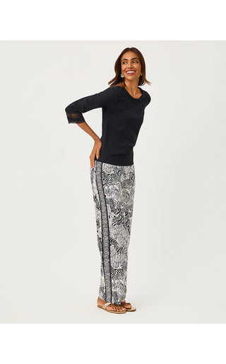 Clairmont 3/4 Sleeved Trimmed Top - Noir